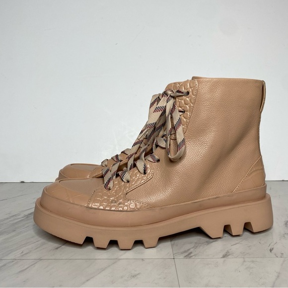 Vince Camuto Korigan Pink Tan Leather Lace Up Lug Sole Boot 9 1/2 M - Picture 15 of 15